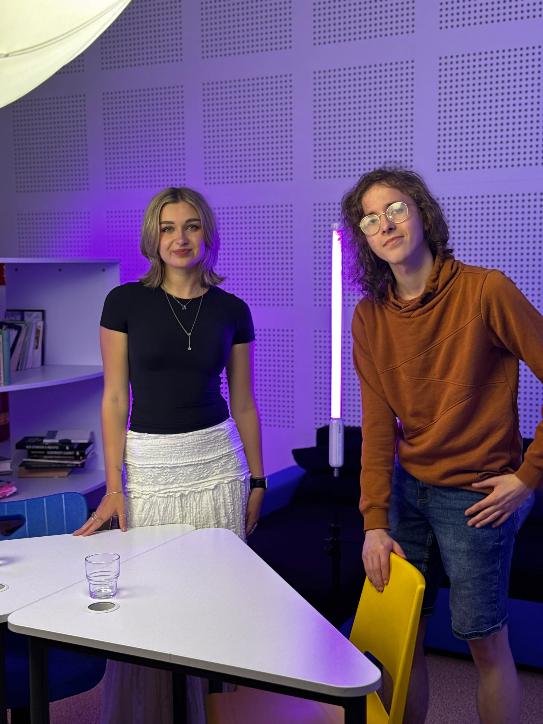 Studenti ITG při natáčení podcastu
